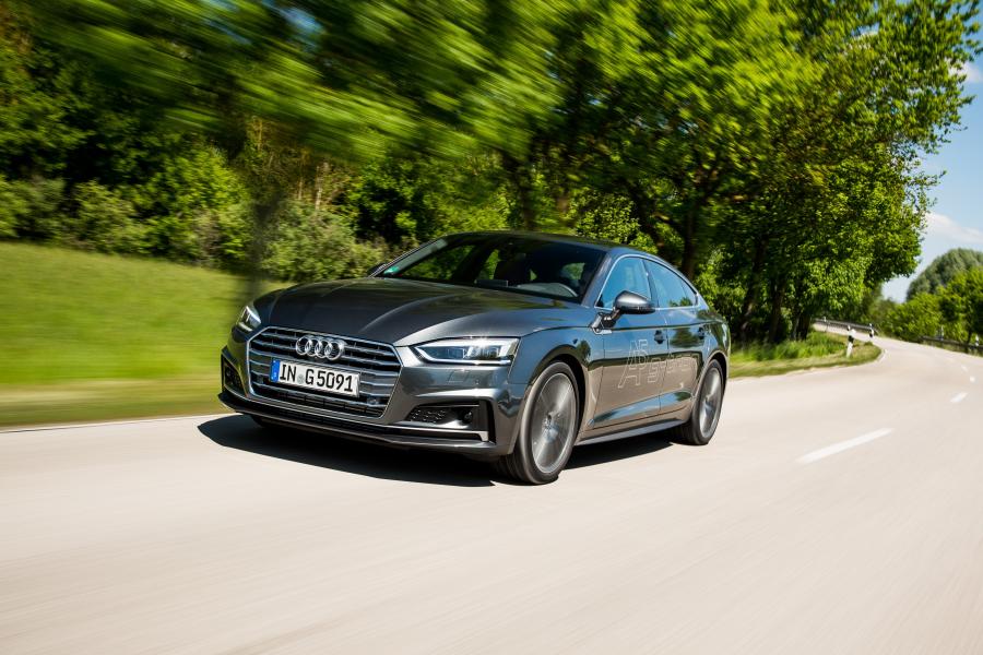  Audi A5 Sportback g-tron S-Line 2016 года  (WW) (фото 16 из 39)